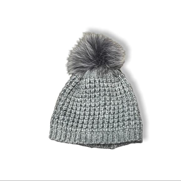 Kyi Kyi Gray Fox Fur Pom Beanie Hat New - Picture 2 of 5